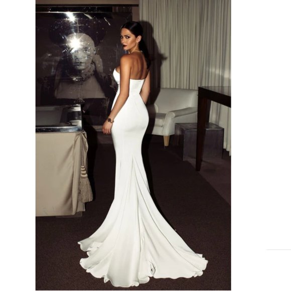 RED Abyss by Abby Cavalli Gown - Picture 3 of 8